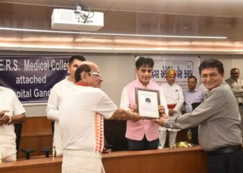 ગુજરાત વિધાનસભા ખાતે ધારાસભ્યો અને પત્રકારો માટે એલોપથી- આયુર્વેદિક- હોમિયોપેથીક મેડિકલ કેમ્પનો શુભા…