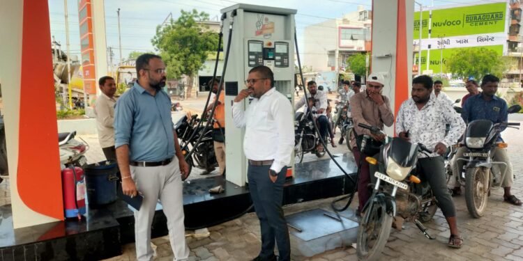 બોટાદની જનતા જોગ: બોટાદ જિલ્લામાં પેટ્રોલ-ડીઝલનો જથ્થો પૂરતા પ્રમાણમાં ઉપલબ્ધ