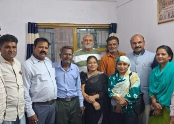 પત્રકાર એકતા પરિષદ બનાસકાંઠા જિલ્લા ના હોદ્દેદારો ની મિટિંગ પાલનપુર કાર્યાલયે મળી..