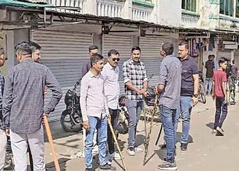 ધ્રાંગધ્રા શાકમાર્કેટ રોડ પર પાકગ કરવા બાબતે માથકૂટ | Controversy over parking on Dhrangadhra Vegeta…