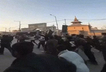 VIDEO: ઈઝરાયલ-અમેરિકાનો ભારતમાં પણ વિરોધ, ખામેનેઈના પોસ્ટર્સ સાથે જમ્મુ-કાશ્મીર-UPમાં દેખાવો | Prote…