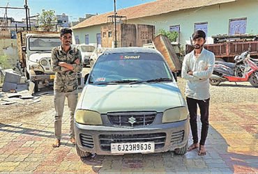 પ્રેસ લખેલા બોર્ડ વાળી એક કારમાંથી વિદેશી દારૂના જથ્થા સાથે 2 ઝડપાયા | 2 arrested with foreign liquo…