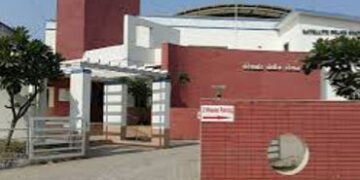 મેમનગરમાં ઓફિસ અપાવવાનું કહીને રૂ.૩.૨૪ કરોડ પડાવીને છેતરપિંડી | ahmedabad based builder duped three …