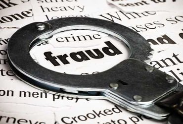 ગોલ્ડ લોન ભરપાઇ કરવાના નામે યુવક સાથે 6 લાખની ઠગાઇ કરનાર બે મિત્રો પકડાયા,અનેક ફસાયા | two friends c…