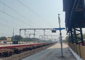 ડભોઈ રેલવે સ્ટેશન પર બ્લોકના કારણે ચાર ટ્રેનો રદ્દ | Four trains cancelled due to block at Dabhoi ra…