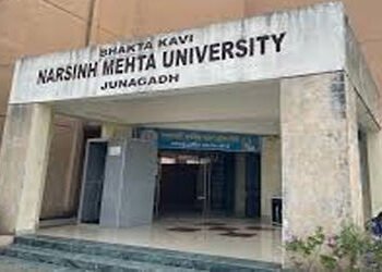 રાજકીય હસ્તક્ષેપ, દબાણને લીધે છાત્રોનું ભાવિ દાવ પર લાગ્યું | Students’ future at stake due to polit…