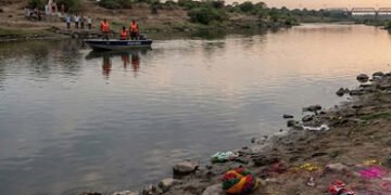 ગુજરાતમાં હોળી-ધૂળેટીના તહેવારમાં નદી-તળાવમાં ડૂબી જવાથી 36નાં મોત, અનેક પરિવારના માળા વીંખાયા | guj…