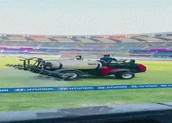 ટી-20 વર્લ્ડ કપ ફાઈનલ : બીસીએ તરફથી ટર્ફ સ્પ્રેયર મશીન મોકલાયું | T20 World Cup Final: Turf sprayer …