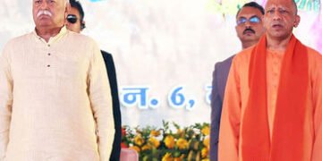 બિહાર બાદ યુપીના રાજકારણમાં ગરમાવો! CM યોગી સાથે RSSની અઢી કલાક બંધબારણે બેઠક | cm yogi adityanath r…
