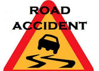 સનેસા ગામ નજીક બે કાર અથડાતા આધેડનું મોત | Middle aged man dies after two cars collide near Sanesa v…