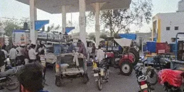 ઈરાન-ઈઝરાયલ યુદ્ધ વચ્ચે અમરેલીમાં અફવાએ નોતરી આફત! પેટ્રોલ પંપો પર પડાપડી, ગેરમાર્ગે ન દોરાવાની પુરવ…