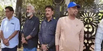 રાજકોટ: પાનના ગલ્લાવાળા પાસેથી હવે આચાર્યોએ દંડ ઉઘરાવવો પડશે? DDOના ફતવા સામે શિક્ષકો લાલઘૂમ | Rajko…