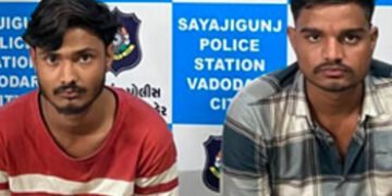 મહારાષ્ટ્રના આનંદ ગુ્રપના ઉદ્યોગપતિના પુત્રનું કારમાં અપહરણ કરનાર બે અપહરણકાર વડોદરામાં પકડાયા | two…