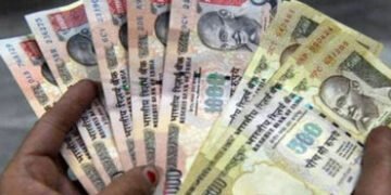 ગુજરાતમાં 500-1000ની નોટો બંધ થયાના 10 વર્ષે પણ કમિશનથી વટાવી આપવાનો કારોબાર | 10 Years After Demone…