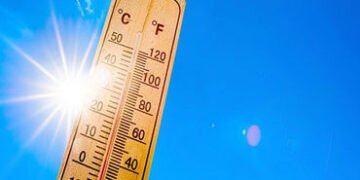 ગુજરાતમાં કાળઝાળ ગરમીનો દોર: આગામી ત્રણ દિવસ અનેક જિલ્લાઓમાં યલો ઍલર્ટની આગાહી | gujarat weather for…