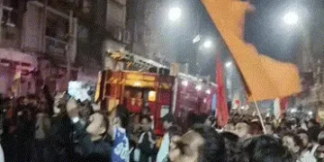 ભારતની જીતના જશ્ન વચ્ચે લહેરીપુરા દરવાજામાં આગ લાગતા અફરાતફરી | Panic as fire breaks out at Lahiripu…