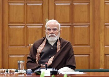 દેશમાં ગેસની અછત મુદ્દે PM મોદીની ઉચ્ચ સ્તરીય બેઠક, જયશંકર અને હરદીપ પુરી રહ્યા હાજર | PM Modi Holds…