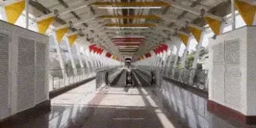 ગાંધીનગરના મહાત્મા મંદિર મેટ્રો સ્ટેશનથી કેપિટલ રેલવે સ્ટેશન વચ્ચે બનાવાયું ઓટોમેટિક વોકિંગ ટ્રાવેલે…