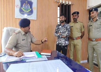 ધ્રાંગધ્રા હાઈવે પર મહિલાની હત્યા કરનાર શખ્સના રિમાન્ડ મંજૂર | Remand of man who killed woman on Dhr…