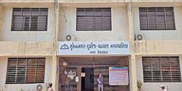 સુરેન્દ્રનગરની 4, અમદાવાદની 3 નગરપાલિકામાં વહીવટદારનું શાસન | Administrators rule in 4 municipalitie…