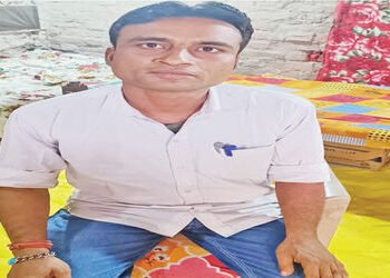 રીંઝા ગામેથી લોકોના આરોગ્ય સાથે ચેડાં કરતો નકલી ડૉક્ટર ઝડપાયો | Fake doctor caught tampering with pe…