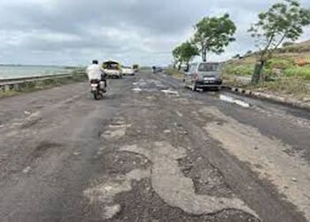 સિહોરમાં વર્ષોથી મુખ્ય રસ્તાઓ ખખડધજ, વાહનચાલકો પરેશાન | Main roads in Sehore have been bumpy for yea…