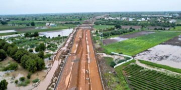 સુરત અને કુરનુલની વચ્ચે ગ્રીન એક્સપ્રેસ હાઇવે બનાવવાનો નિર્ણય | Decision to build Green Express High…