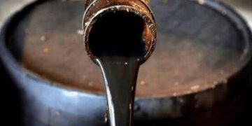 ઈરાન-અમેરિકા યુદ્ધને કારણે ક્રૂડ ઓઈલ ભડકે બળ્યું: બ્રેન્ટ ક્રૂડ $100ને પાર, વૈશ્વિક સ્તરે ભયાનક મોંઘ…