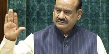 લોકશાહીમાં મજબૂત વિપક્ષ જરૂરી, પણ નિયમ સૌથી ઉપર’, અવિશ્વાસ પ્રસ્તાવ પર પહેલીવાર બોલ્યા ઓમ બિરલા | sp…