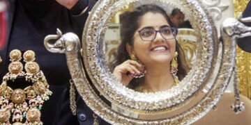 ચાંદીમાં એકાએક 5,000થી વધુનો ઉછાળો, સોનું પણ રૂ. 1.62 લાખને પાર: યુદ્ધની અસર બજાર પર | gold silver p…