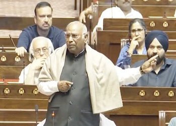 ફારૂક અબ્દુલ્લાની સુરક્ષામાં ચૂકના મુદ્દે રાજ્યસભામાં હોબાળો, ખડગેના સરકાર પર ગંભીર આક્ષેપ | Is Govt…