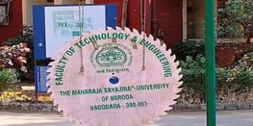 MSUની ટેકનોલોજી ફેકલ્ટીમાં પરીક્ષાના આગલા દિવસે અધ્યાપકોએ પેપર સેટ કર્યા | Professors set papers the…