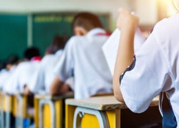 જામનગરમાં ધોરણ 10 ની બોર્ડની પરીક્ષા દરમિયાન આજે બીજો કોપી કેસ નોંધાયો : રૂમાલ સંતાડેલી કાપલી પકડાઈ …