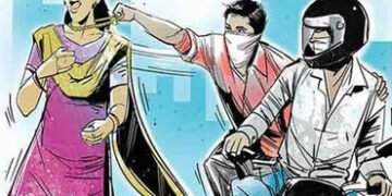 ગાડીમાં બેઠેલા મહિલાના ગળામાંથી સોનાના ચેઈનની ચોરી શખ્સો ફરાર | Men who stole a gold chain from a wo…