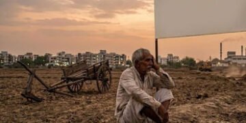 ગુજરાતના 7 જિલ્લામાં 16352 જમીન ‘બિન ખેતી’, ધરતીપુત્રોનો કેમ થઇ રહ્યો છે મોહભંગ! | Farmers Leaving A…