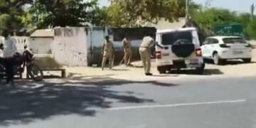 પાટણમાં પોલીસ પહેરા સાથે નીકળેલા વરઘોડામાં બે જૂથ વચ્ચે હિંસક અથડામણ, 25 લોકો ઘાયલ | Patan News Vaye…