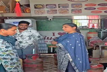 કપડવંજમાં હોટલ, રેસ્ટોરન્ટમાં ઘરેલું ગેસના ઉપયોગ કરતા 5 સિલન્ડર સિઝ | 5 cylinders seized from hotels…