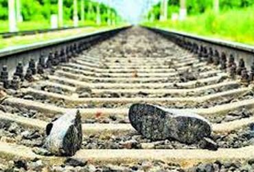 રાજકોટ એઈમ્સના ઈન્ટર્ની ડોક્ટરે ટ્રેન હેઠળ ઝંપલાવી આપઘાત કર્યો | Rajkot AIIMS intern doctor commits …