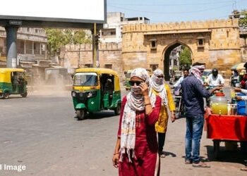 વેસ્ટર્ન ડિસ્ટર્બન્સનો અસરને લીધે રાજ્યમાં તાપમાન 2-3 ડિગ્રી ઘટી શકે, આગામાં ત્રણ દિવસ કમોસમી વરસાદન…