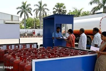 ગુજરાતમાં કેરોસીન અને LPG વિતરણ માટે નવી ગાઈડલાઇન, જાણો કોને કેટલો ગેસ મળશે | New LPG Supply Rules i…