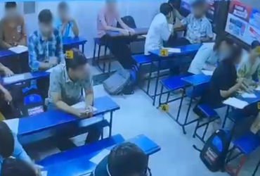 અમદાવાદ: બાપુનગરમાં ટ્યુશનમાં બેસવા જેવી નજીવી બાબતે ધોરણ 11ના વિદ્યાર્થી પર છરીથી હુમલો | Ahmedabad…