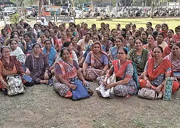 ગાંધીનગર જિલ્લામાં સળંગ ત્રણ દિવસ આંગણવાડીના કર્મચારીઓ રજા રાખશે | Anganwadi workers in Gandhinagar …