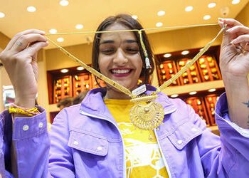 મોટા કડાકા બાદ સોના-ચાંદીની કિંમતોમાં ફરી તોતિંગ ઉછાળો, અમેરિકન ફેડની બેઠક પર વિશ્વની નજર | Gold and…