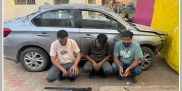 પંચમહાલ: જંગલમાં નીલગાયનો શિકાર કરવા નીકળેલા ત્રણ શિકારીઓ બંદૂક સાથે ઝડપાયા, પોલીસે ફિલ્મી ઢબે પીછો …