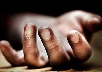 મંગેતરની ગુટકા ખાવાની લતની માથાકૂટ બાદ શ્રમિક યુવાનનો ગળાફાંસા દ્વારા આપઘાત | young laborer commits …