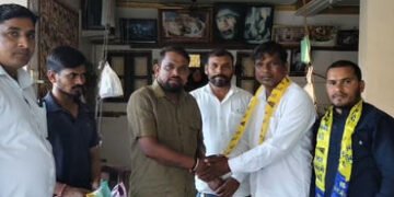 સ્થાનિક સ્વરાજ્યની ચૂંટણી પહેલા છોટા ઉદેપુરમાં કોંગ્રેસને ઝટકો, રાયપુરના વર્તમાન સરપંચ AAPમાં જોડાયા…