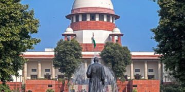 બાળક દત્તક લેનારી મહિલાઓને પણ મળશે મેટરનિટી લીવ: સુપ્રીમ કોર્ટનો ઐતિહાસિક ચુકાદો | supreme court say…