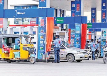 પેટ્રોલ પંપો માટે ક્રેડિટ સવલત સ્થગિત કરાઇ | Credit facility for petrol pumps suspended