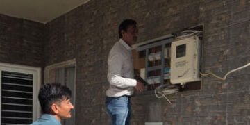 જામનગરમાં NDPSના 11 આરોપીઓ સહિતના કુલ 14 મકાનો માંથી રૂ.44.50 લાખની પાવર ચોરી ઝડપાઈ | Power theft 14…