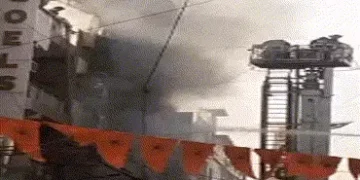 ઈન્દોર બાદ દિલ્હીમાં 4 માળની ઈમારત ભડભડ કરતી સળગી, એક જ પરિવારના 6ના મોત | Delhi Palam Fire News: 6 …